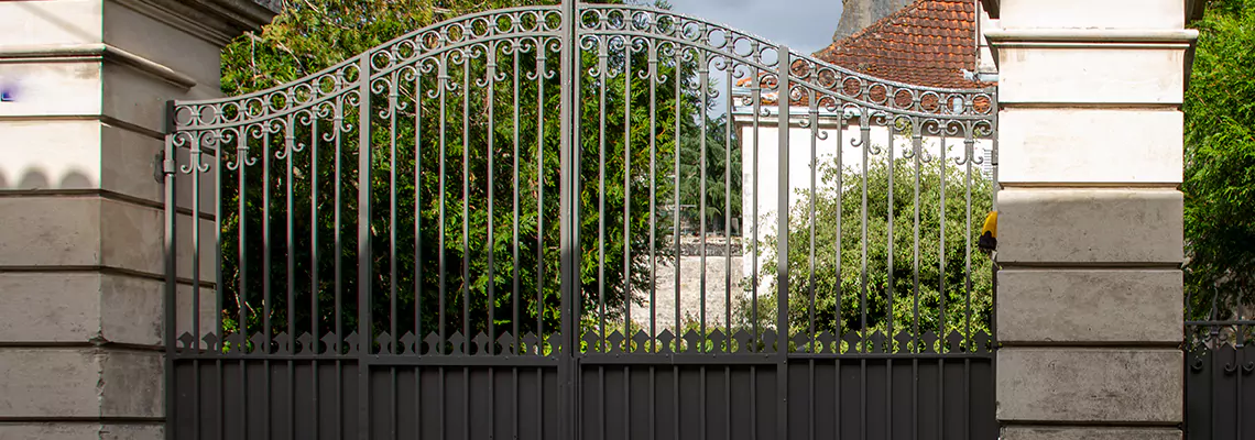 Wooden Swing Gate Repair in Woodstock, IL